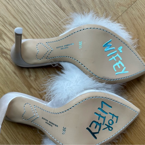 Sophia Webster White Satin Feather Mules with “Wifey for Life” on the bottom - Picture 4 of 8